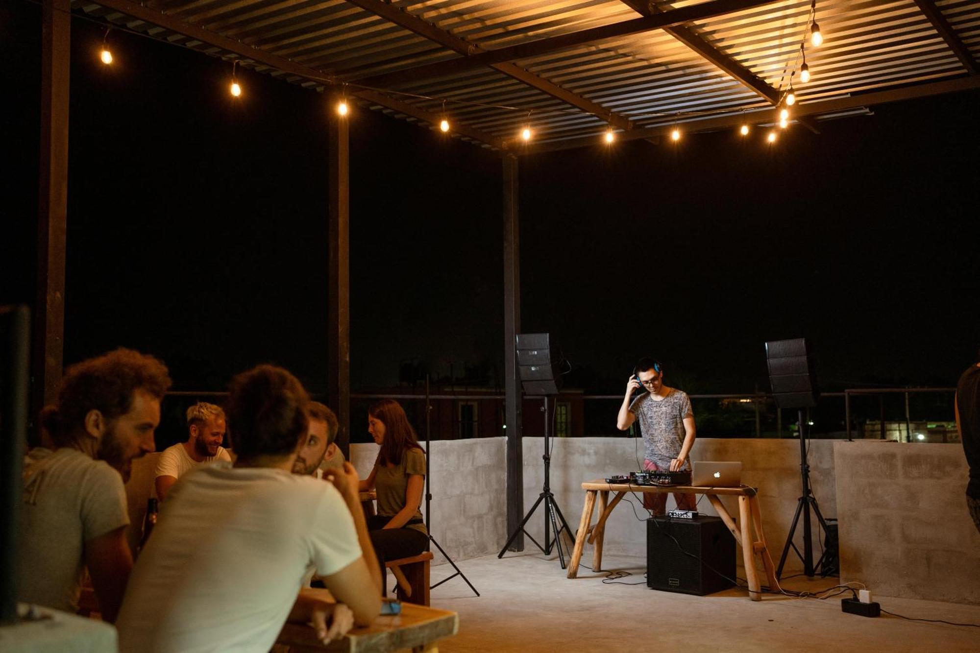 New Friends Hostel & Bar Adults Only Вальядолід Екстер'єр фото